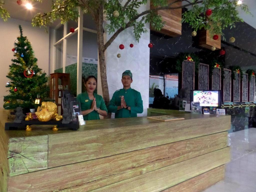 Bukit Daun Hotel And Resort Kediri  Exteriér fotografie